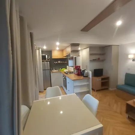 Mobil Home 6 couchages(+2 optionnels) *